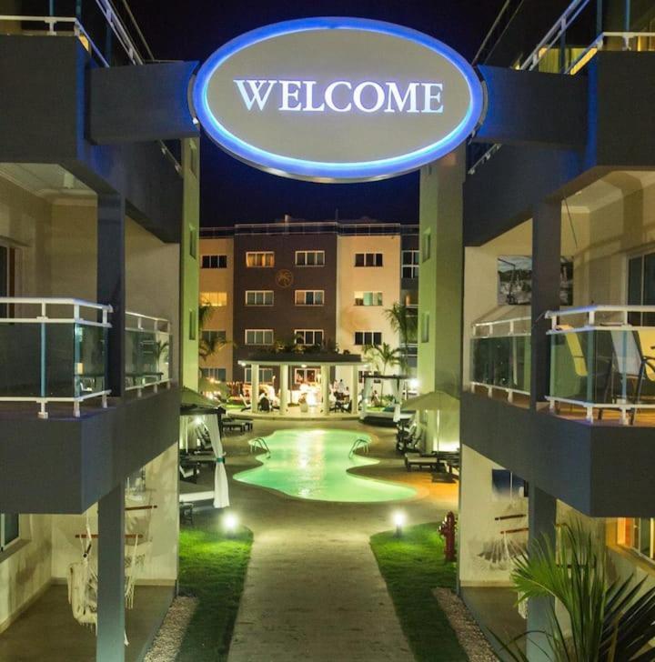 Chic Beachfront Apartment - Private Beach Access Punta Cana Exterior foto